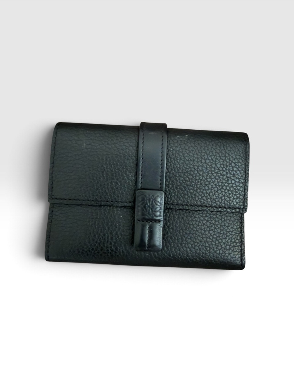 Preloved Loewe Black Leather Trifold Wallet